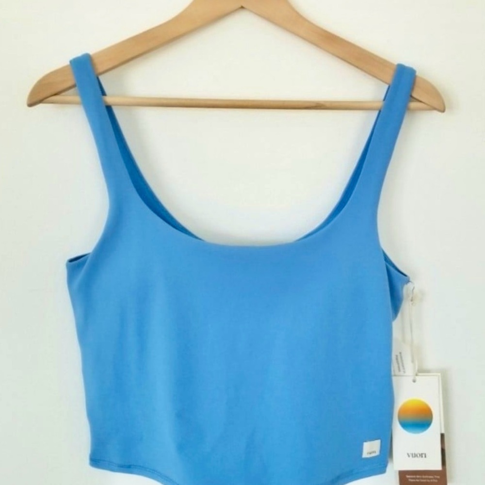 Vuori Daily Crop, small, NWT, Baltic Blue.